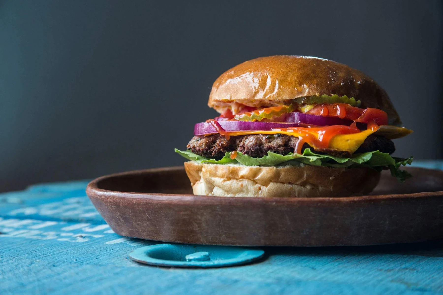 Fotografía de producto de hamburguesa clásica de Burger Planet